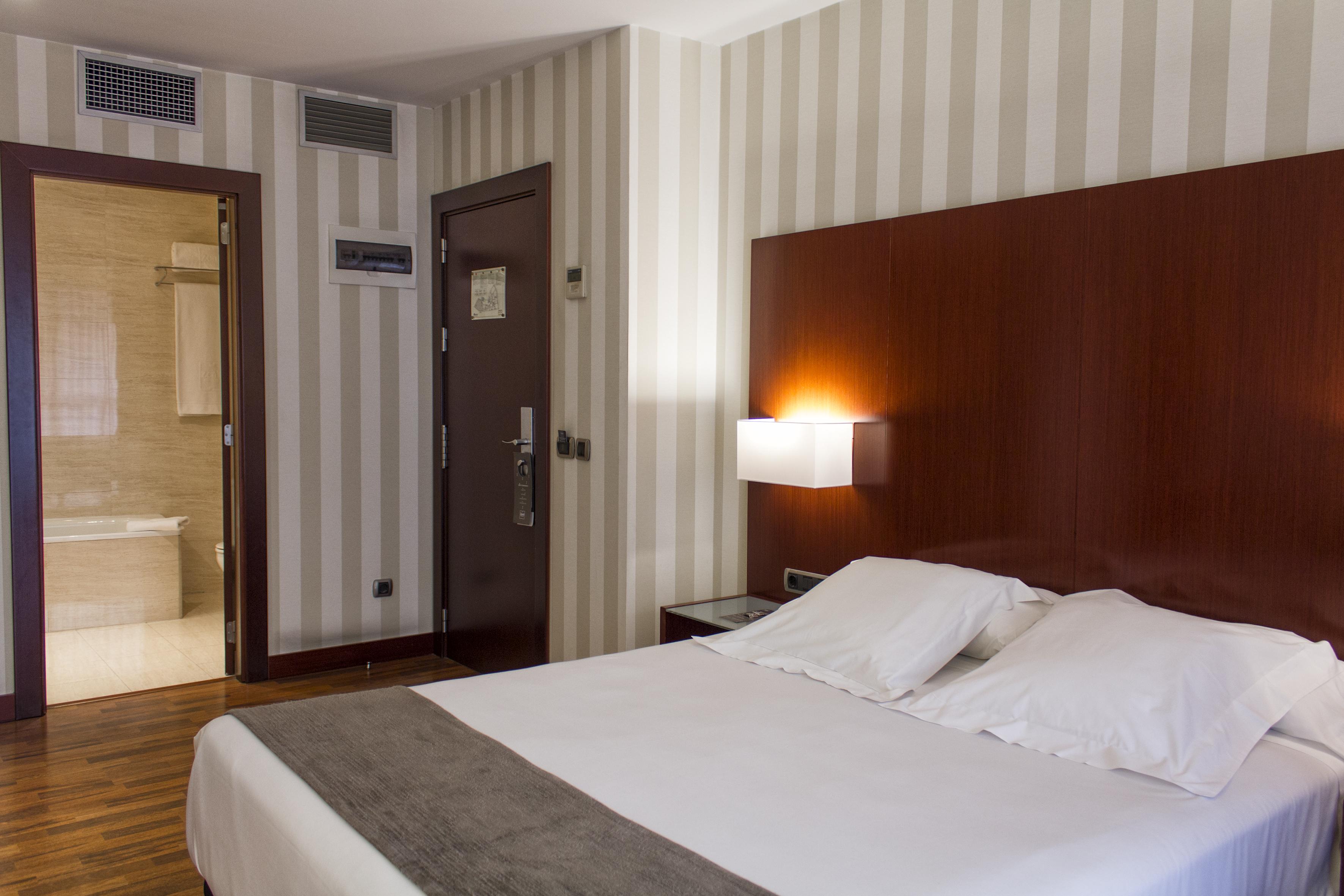 Hotel Rh Murcia Centro Ngoại thất bức ảnh