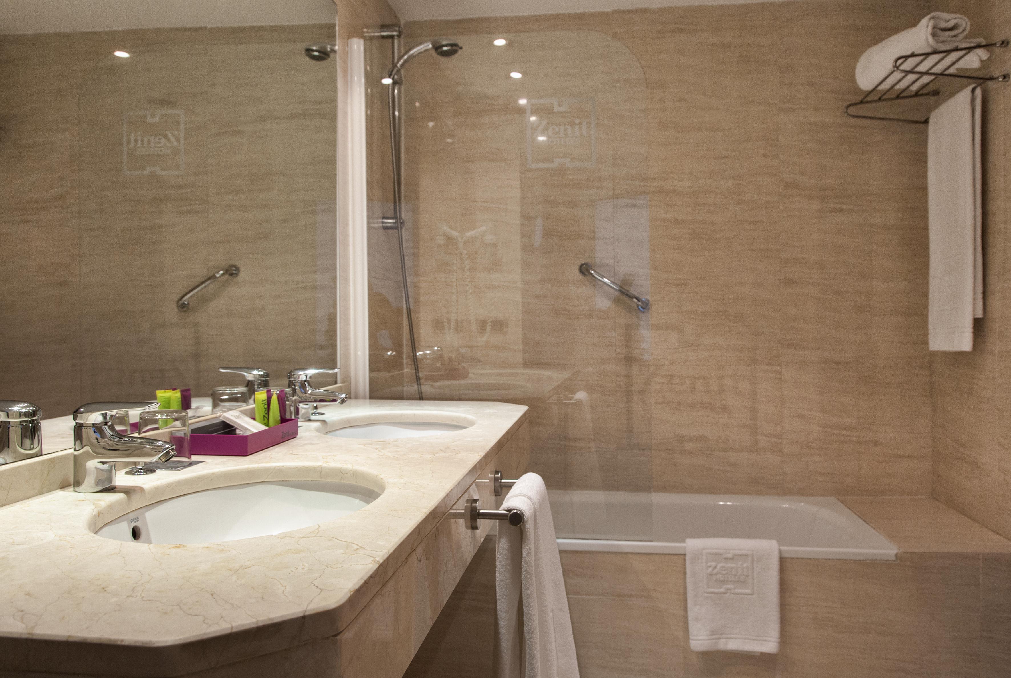 Hotel Rh Murcia Centro Ngoại thất bức ảnh