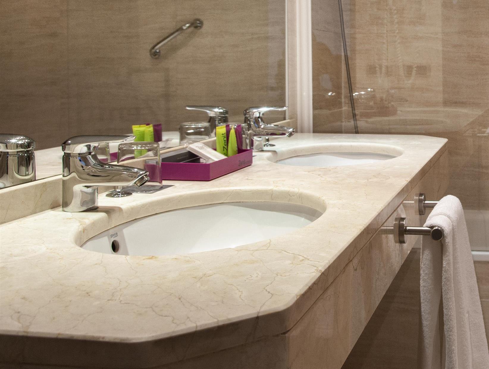 Hotel Rh Murcia Centro Ngoại thất bức ảnh